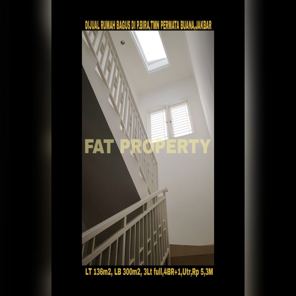 Dijual cepat rumah bagus relatif baru (usia bangunan baru 2tahun) di Jl Pulau Bira,Taman Permata Buana,Jakarta Barat.(sebelah Puri Indah)