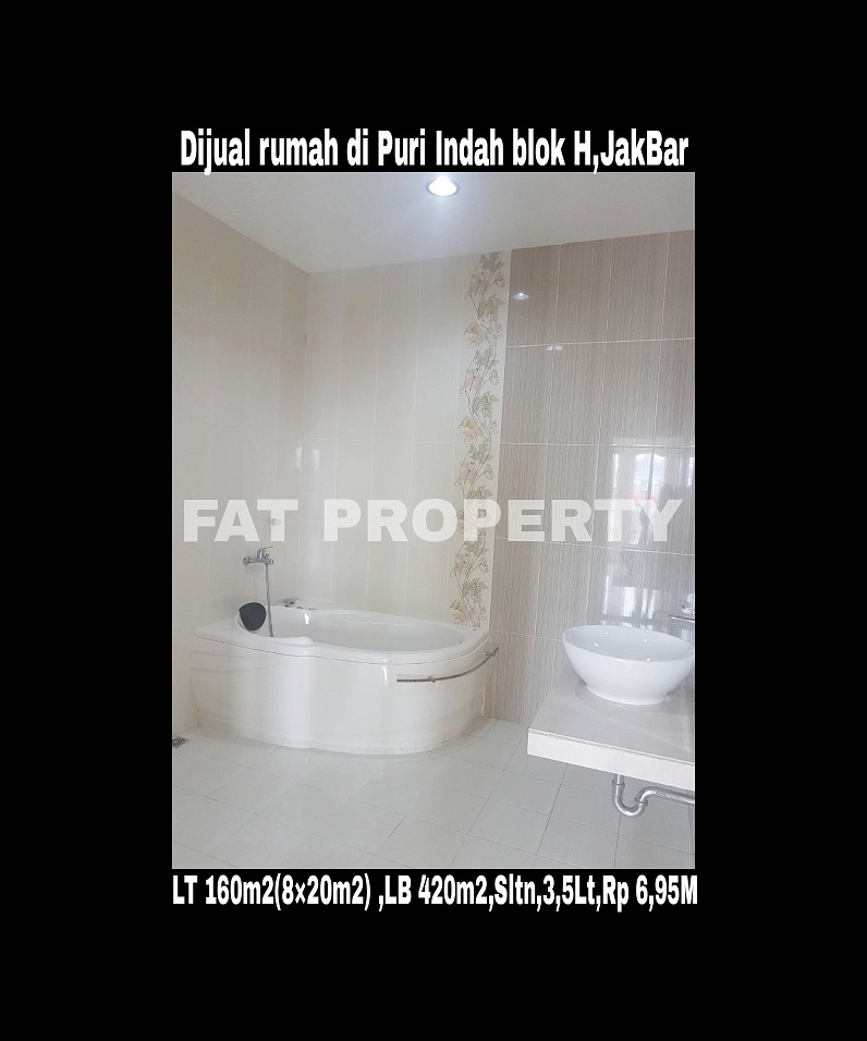 Dijual cepat rumah bagus di komplek perumahan elite di Puri Indah blok H,Jakarta Barat.