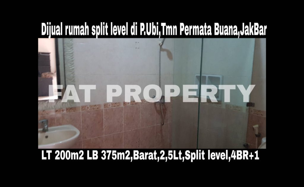 Dijual rumah mewah split level di Pulau Ubi Raya,Taman Permata Buana