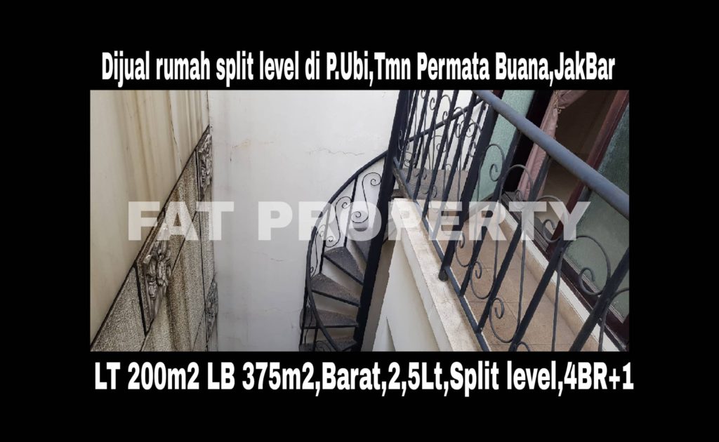 Dijual rumah mewah split level di Pulau Ubi Raya,Taman Permata Buana