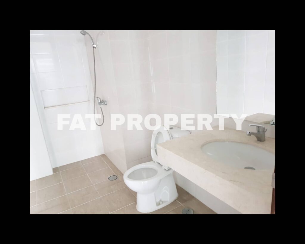 Dijual Apartment ST MORITZ Tower Ambasador luas 157m2 di lt 30-an.
