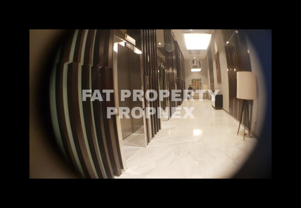 Dijual Apartment ST MORITZ Tower Ambasador,paling strategis di tengah2 Lippomal Puri.