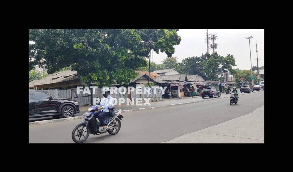 Dijual kavling komersil samping fly over sebrang Sekolah Notredam,Jl Kembang Kerep,Puri Indah,Jakarta Barat.