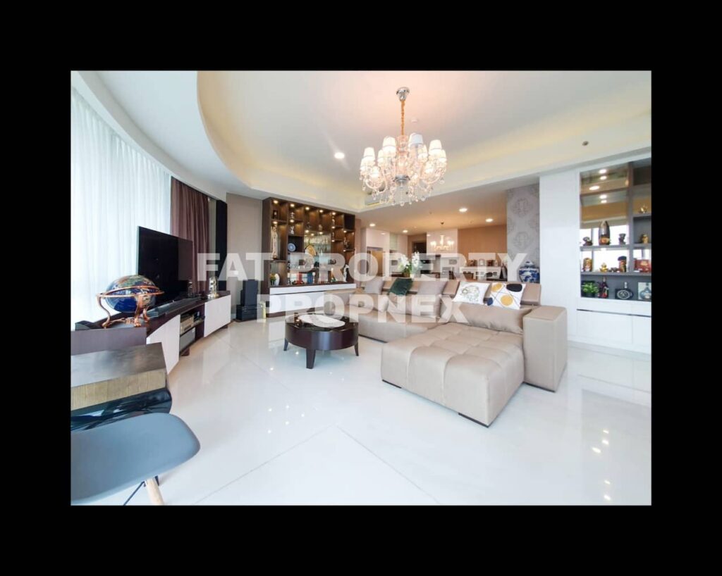Disewakan Apartment ST MORITZ  Tower New Presidential,tower terbaru dan terkeren dgn infinity pool di rooftop spt di MBS Singapore.