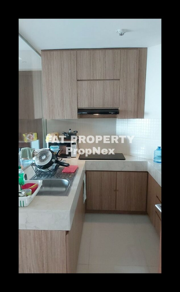 Dijual harga miring Apartment ST Moritz di Jl Puri Indah Jakarta Barat.