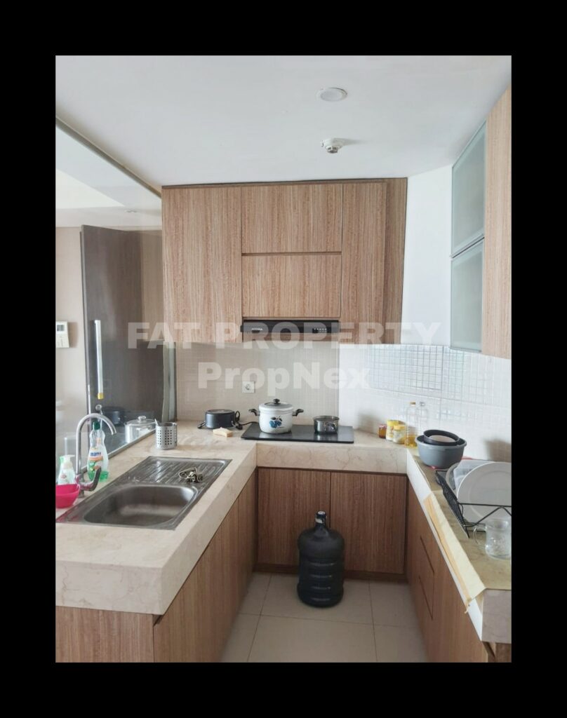 Dijual harga miring Apartment ST Moritz di Jl Puri Indah Jakarta Barat.