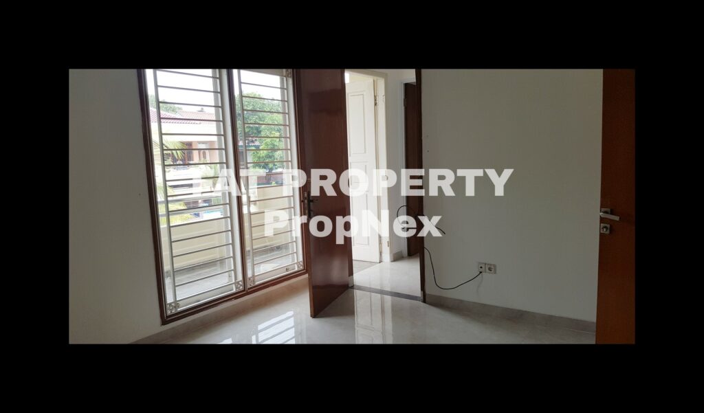 Dijual/disewakan rumah di komplek perumahan mewah PURI INDAH Blok H,Jakarta Barat.