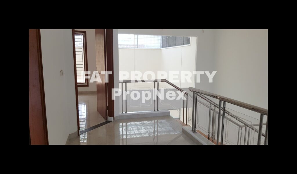 Dijual/disewakan rumah di komplek perumahan mewah PURI INDAH Blok H,Jakarta Barat.