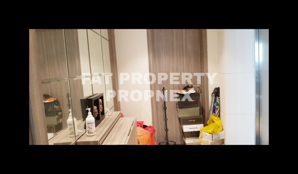 Dijual Apartment ST MORITZ Tower Ambasador, tower paling strategis di tengah2 mal.