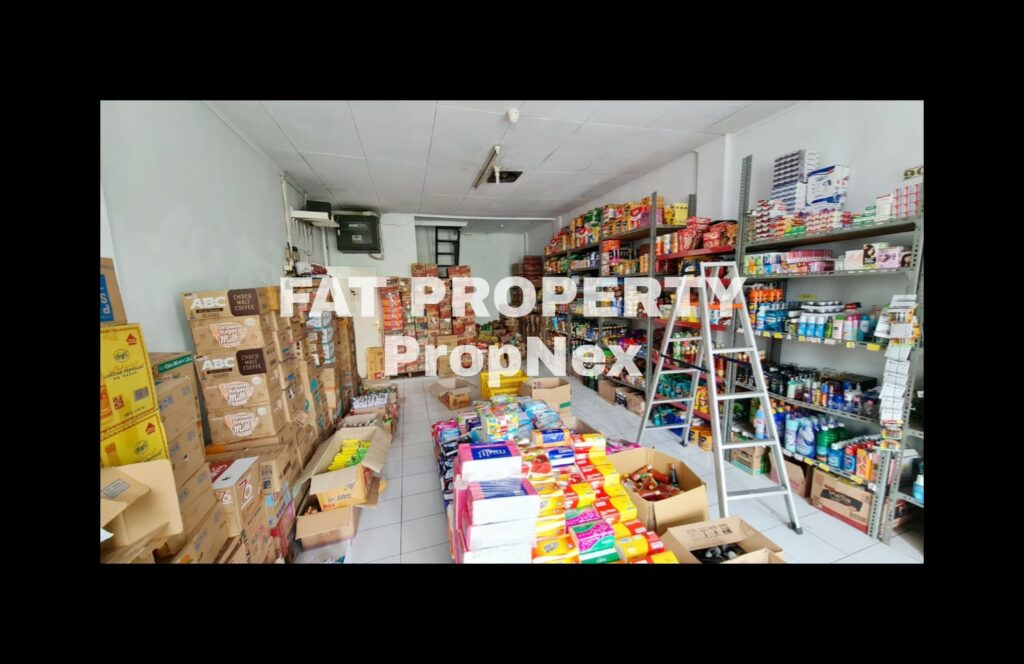 Dijual ruko gandeng hoek yang sedang tersewa Alfamart di Mutiara Gading Timur 2,Bekasi.